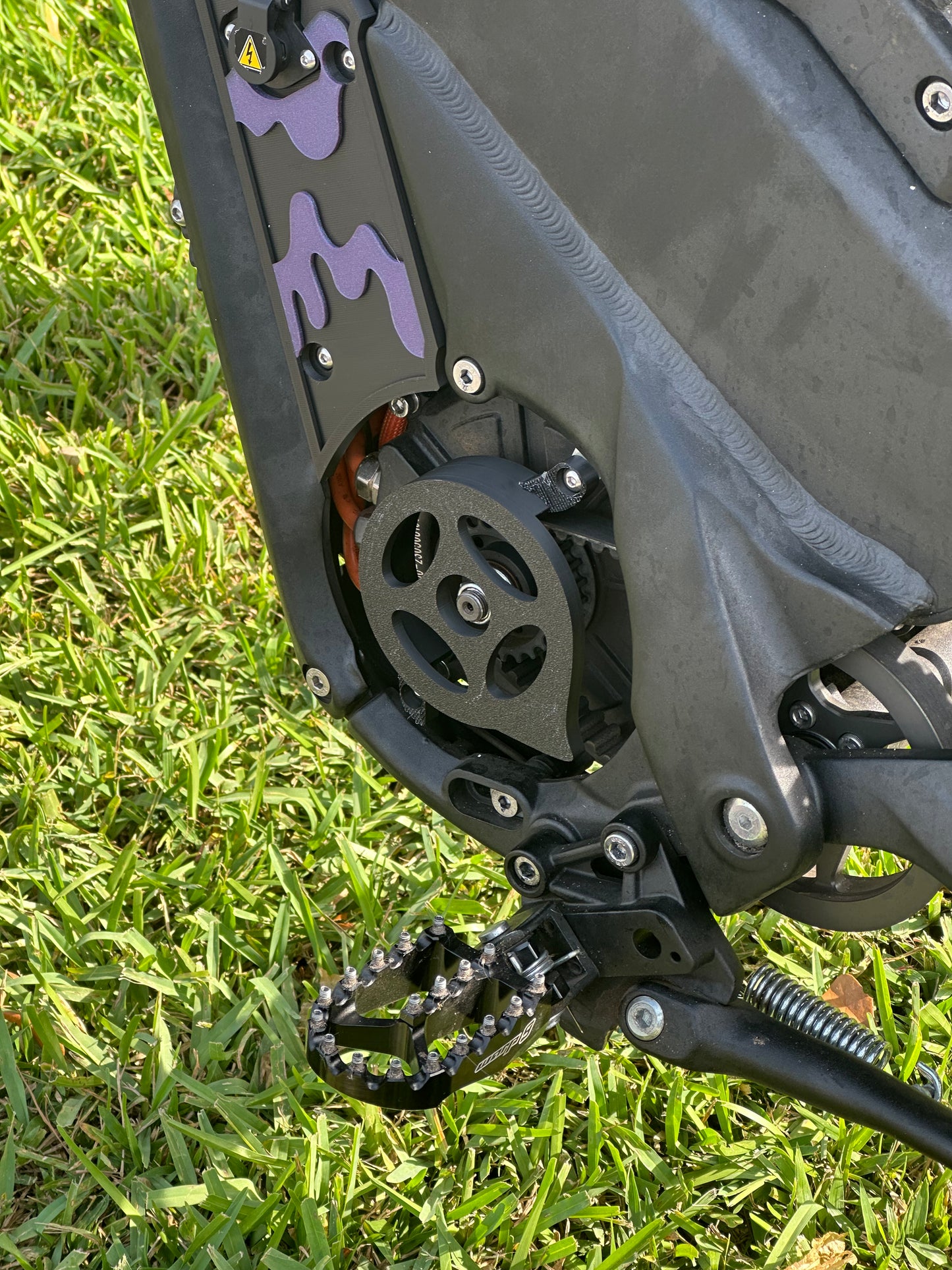 "SLATE" Motor Cover